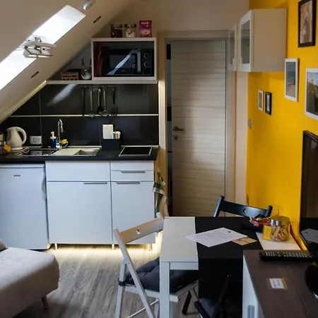 Lovely & Cosy With Wifi & Free Parking